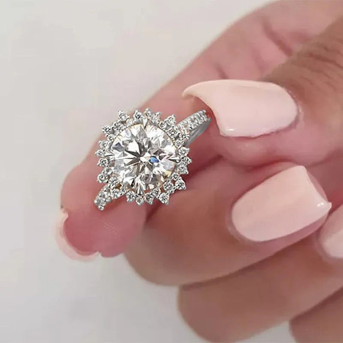 Anillo de boda clásico con flores súper brillantes