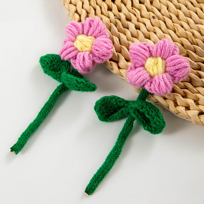 Pendientes de flores de hojaldre tejidos a mano en crochet Pendientes de flores de lana de colores dulces