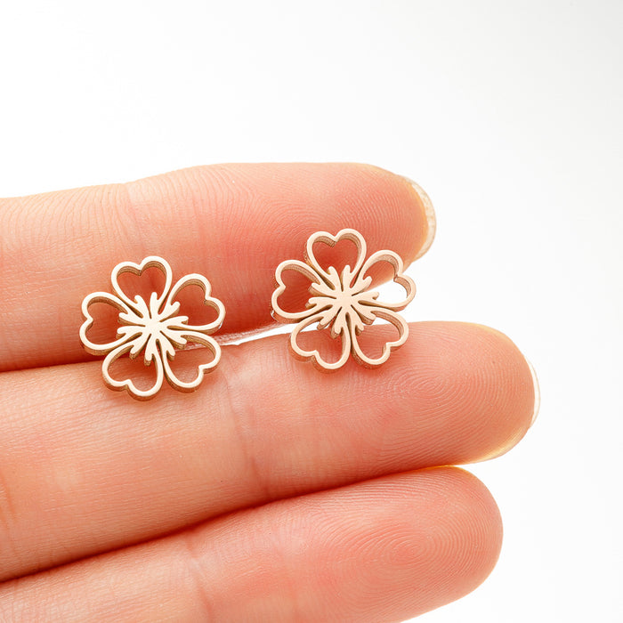 Flower earrings, French retro stainless steel female models elegant niche temperament simple small fresh earrings wholesale