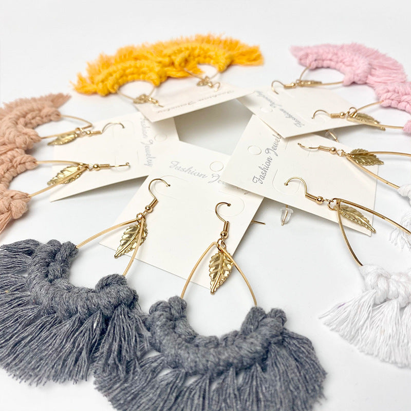 Plain Bohemian Tassel Earrings with Leaf Pendant for Vacations