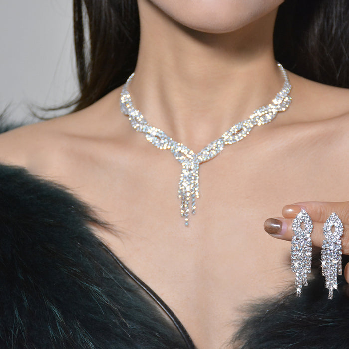 Conjunto de collar y pendientes con diamantes de imitación: joyas elegantes para vestidos de noche