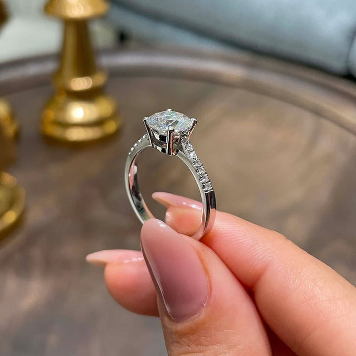 Group inlaid four-claw zircon ring engagement bride platinum bracelet