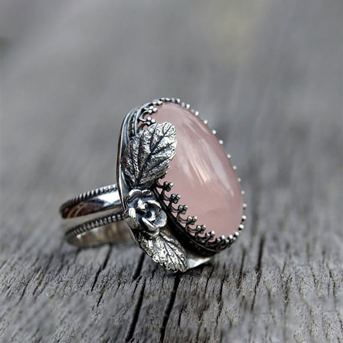 Vintage flower and leaf engraved ring