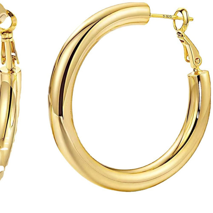 Hollow round earrings light luxury 18K earrings