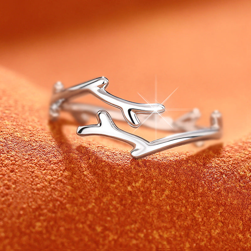Simple tree branch single ring for women