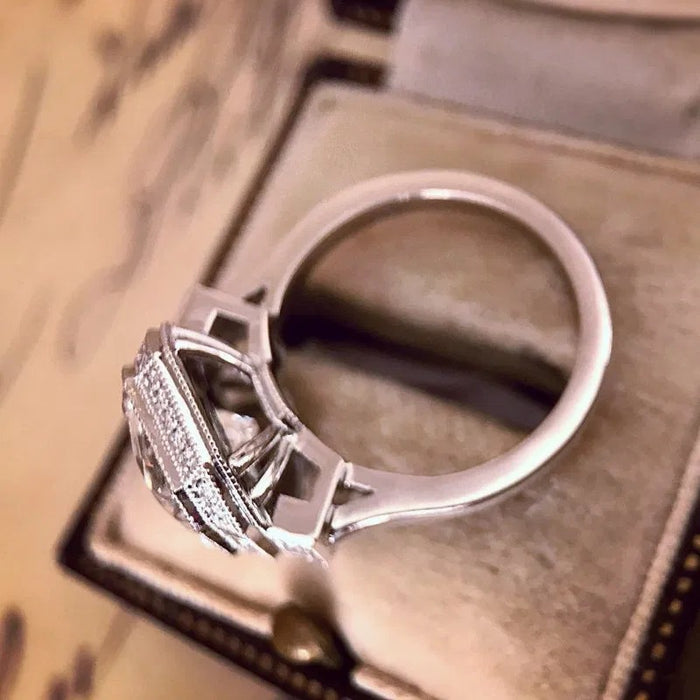 Anillo de boda para mujer con ocho corazones y ocho flechas de circonita en plata antigua bañada en cobre