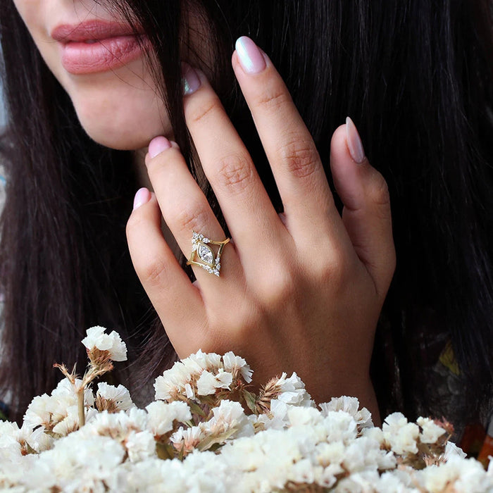 Horse eye geometric design ring fashion light luxury ring engagement popular match