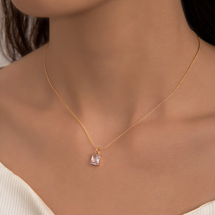 Collar de circonitas en forma de corazón para mujer: cadena minimalista con colgante de piedras preciosas