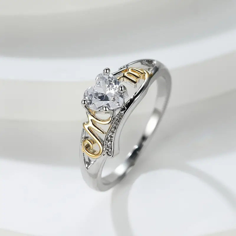 Anillo de circonita con corazón incrustado y el amor de una madre