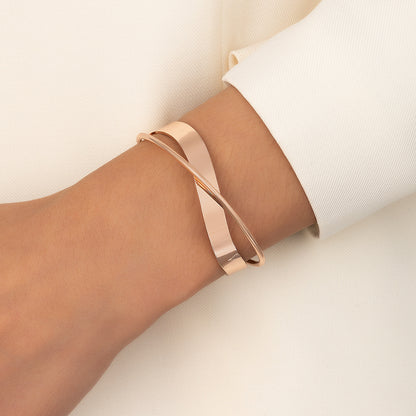 Minimalist Punk Geometric Crossover Bracelet – Metallic Single Chain