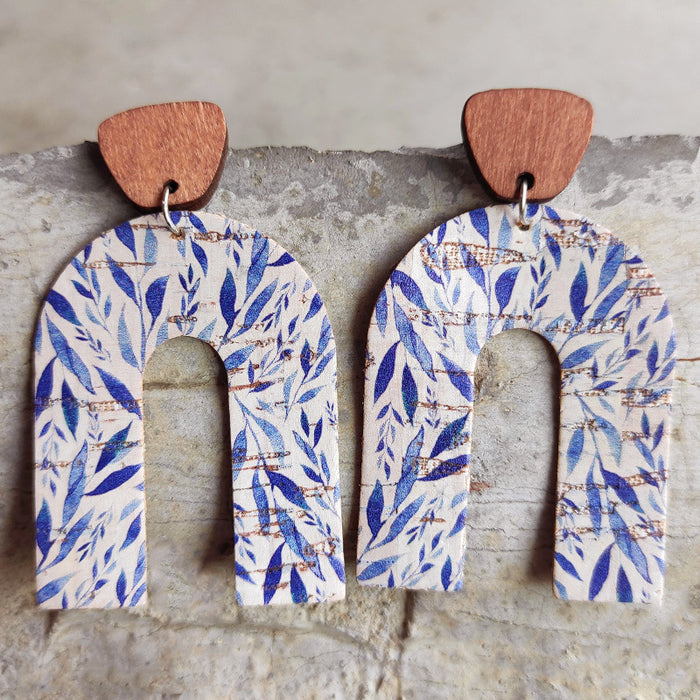 Wooden U-shaped earrings