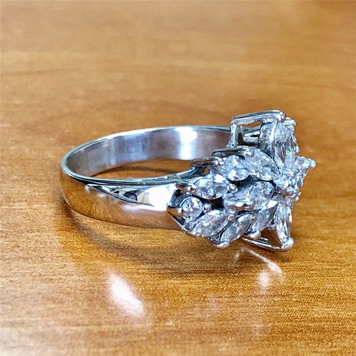 Anillo de diamantes lleno de circonitas y flores para mujer, joyería de lujo exquisita y ligera