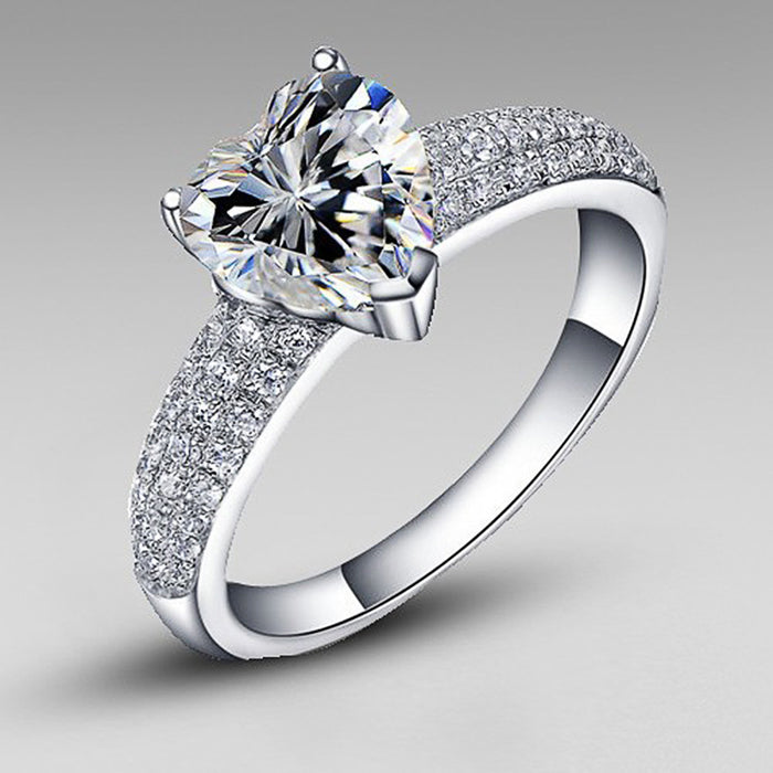 Heart-shaped zircon ring, exquisite European and American engagement bridal jewelry