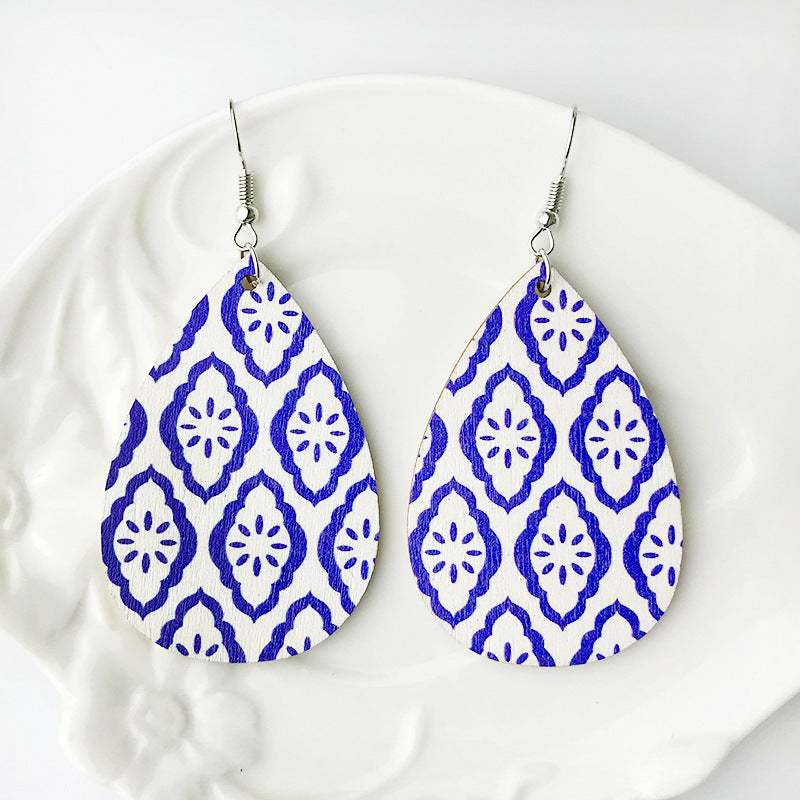 Pendientes de madera de colores