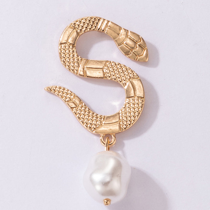 Animal snake-shaped pearl pendant convex texture earrings