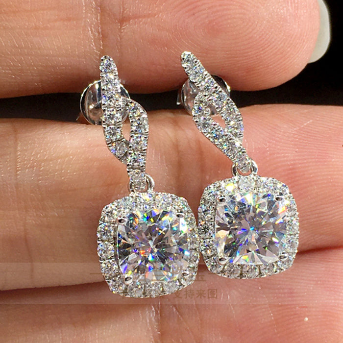 Pendientes de circonitas cuadradas con diamantes