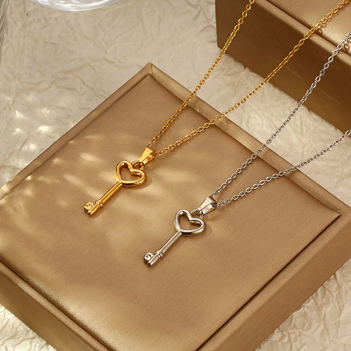 Love heart keychain necklace, 18K vintage clavicle necklace wholesale