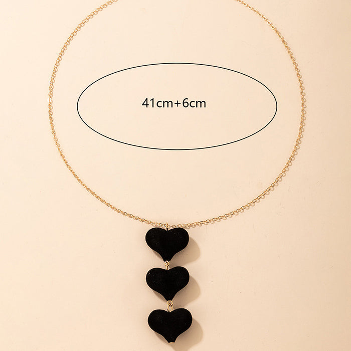 Black Velvet Heart Single Layer Necklace with Geometric Chain Design