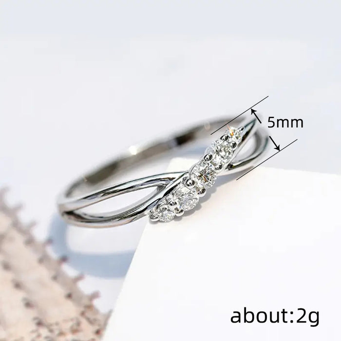 Super sparkling oval engagement ring