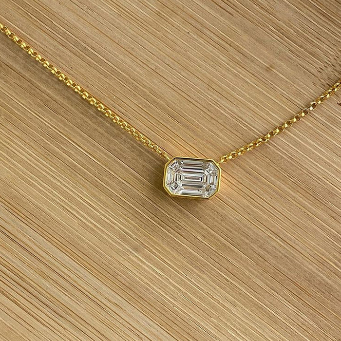 Collar de circonita rectangular con un solo diamante y diseño sencillo con cadena para clavícula