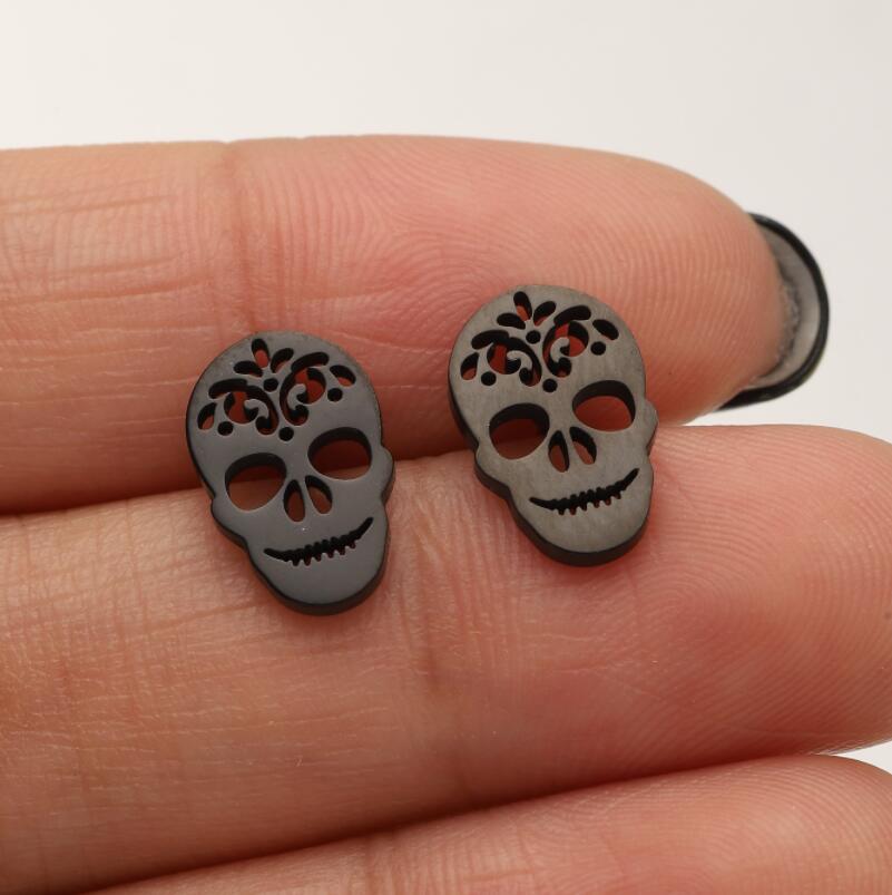 Mini funny earrings, European and American Christmas Halloween stainless steel pumpkin skull spider earrings wholesale