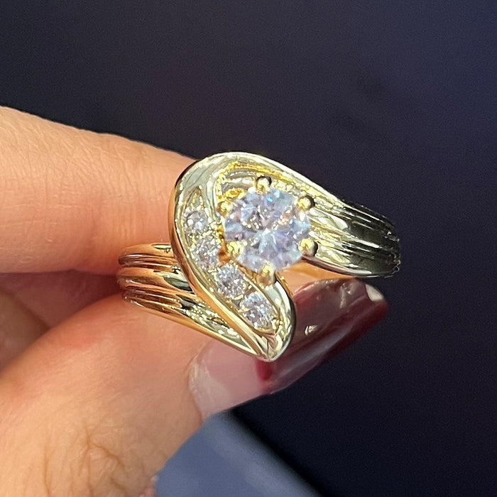 Nuevo anillo de mujer con incrustaciones de circonitas y grupo de pared retorcida, accesorios de recuerdo de viaje