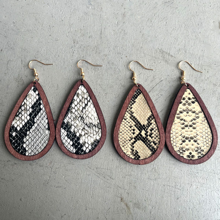 Wooden snake texture earrings