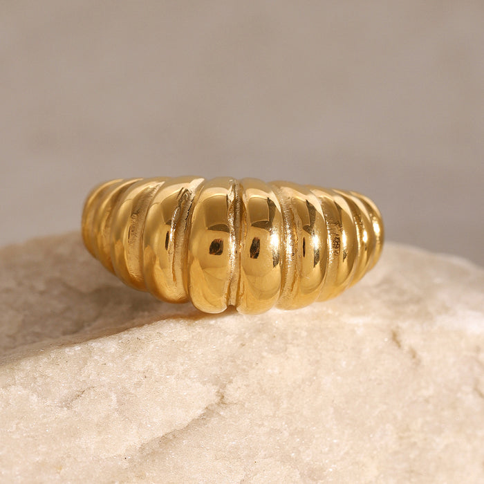 Stainless steel 18k gold croissant ring