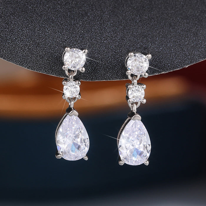 Small fresh teardrop earrings with pear-shaped zircon earrings