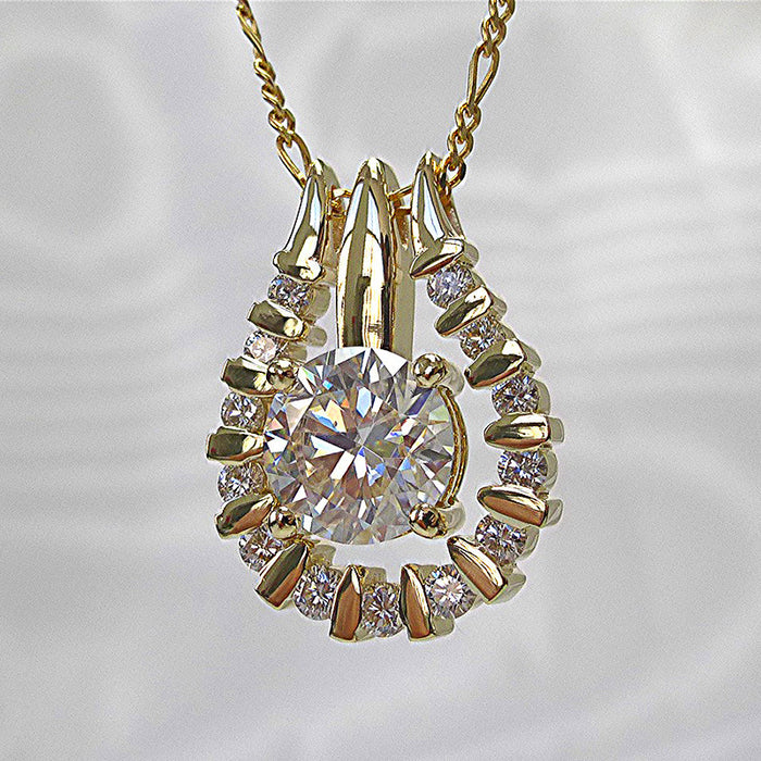 Beating Heart Gold Plated Diamond Pendant Clavicle Necklace for Women