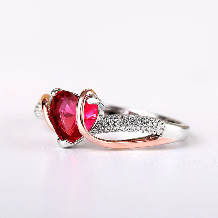 Anillo de compromiso con circonita en forma de corazón rojo, con baño de galvanoplastia de dos colores