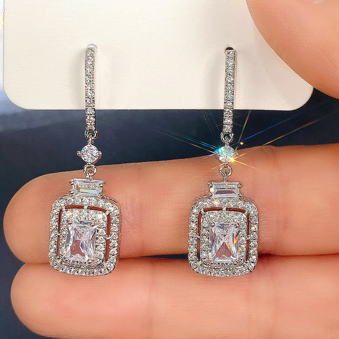 Square diamond and zircon ear hooks in white gold inlaid princess earrings