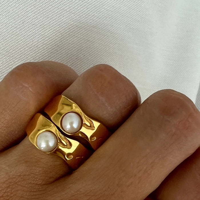 18K Gold Plated Stainless Steel Ring with Pearl - Trendy Minimalist Jewelry