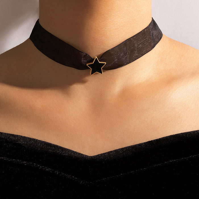 Black Star Oil Drop Mesh Choker Necklace with Geometric Star Pendant Design