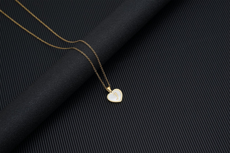 European and American 18K gold heart clavicle necklace, mother-of-pearl pendant letter necklace