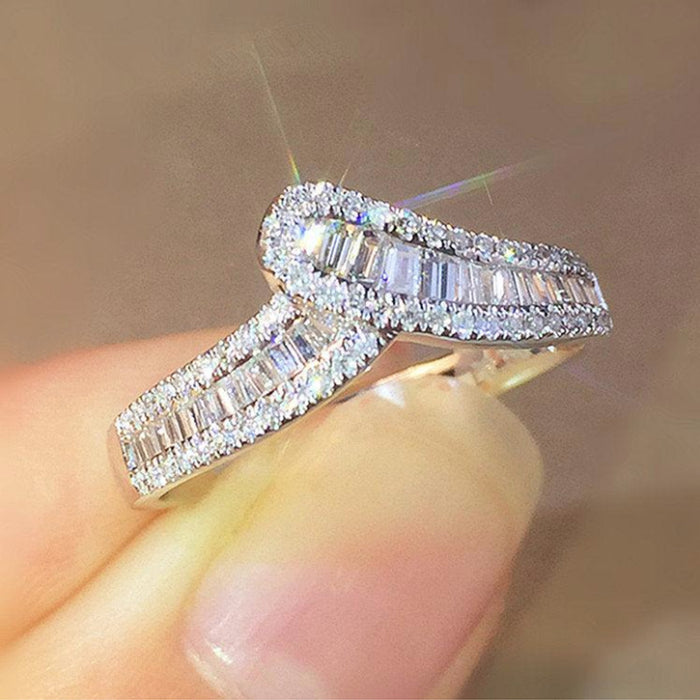 Irregular row of diamond rings, niche noble female ring jewelry