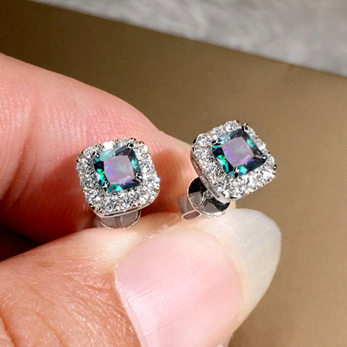 Pendientes de diamantes con forma de flor