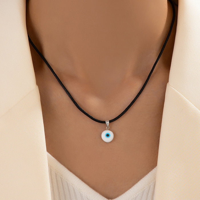 Conjunto de collar con colgante de corazón: cadena geométrica de tres capas para mujer