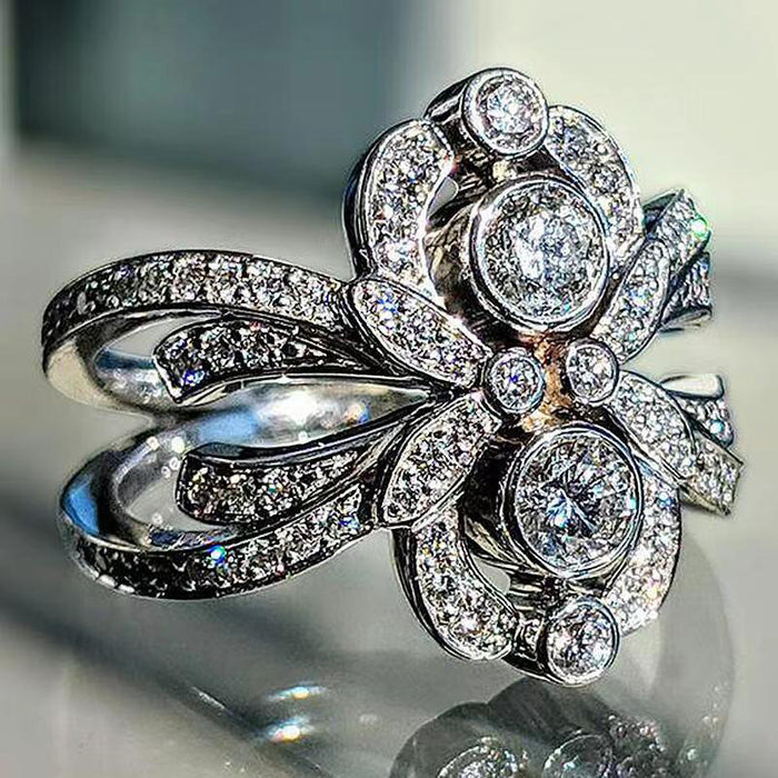 Retro style flower round diamond ring for women symmetrical cross ring