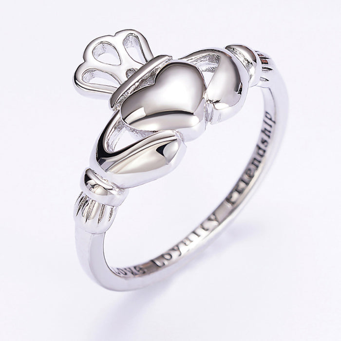 Anillo de metal de moda con letras inglesas y mano hueca que sostiene el amor