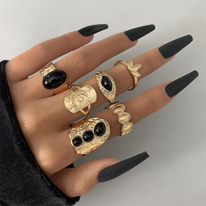 Dark Vintage Metal Love Heart Oil Drop Eight-Piece Ring Set