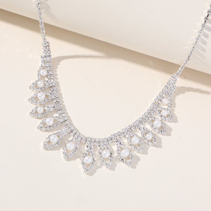 Bridal Rhinestone Necklace Set - Classic Jewelry for Weddings and Photoshoots