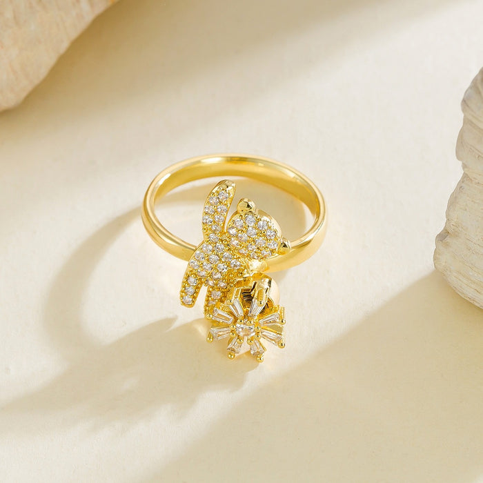 Wholesale diamond-encrusted teddy bear rotating flower rings