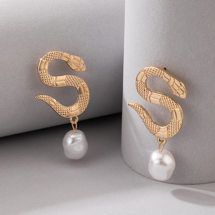 Animal snake-shaped pearl pendant convex texture earrings