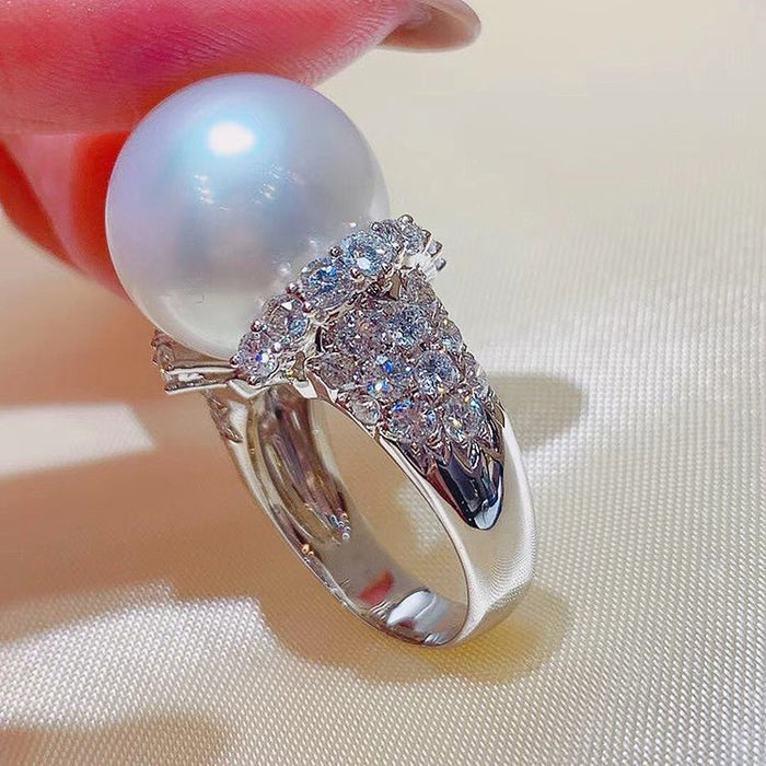 Baroque pearl ring