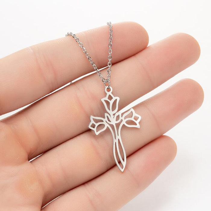 Cross pendant necklace, Korean titanium steel simple rose clavicle chain fashion hollow jewelry