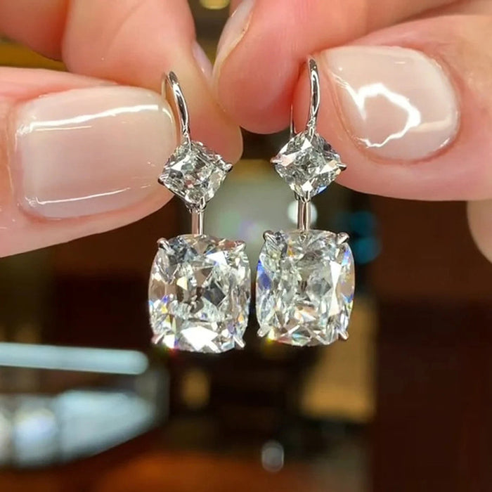 Pendientes sencillos y elegantes con circonitas cuadradas y diamantes simulados