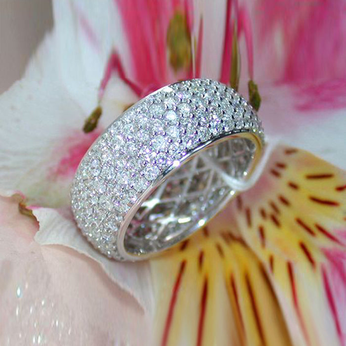 Women's wedding engagement ring with sparkling diamonds