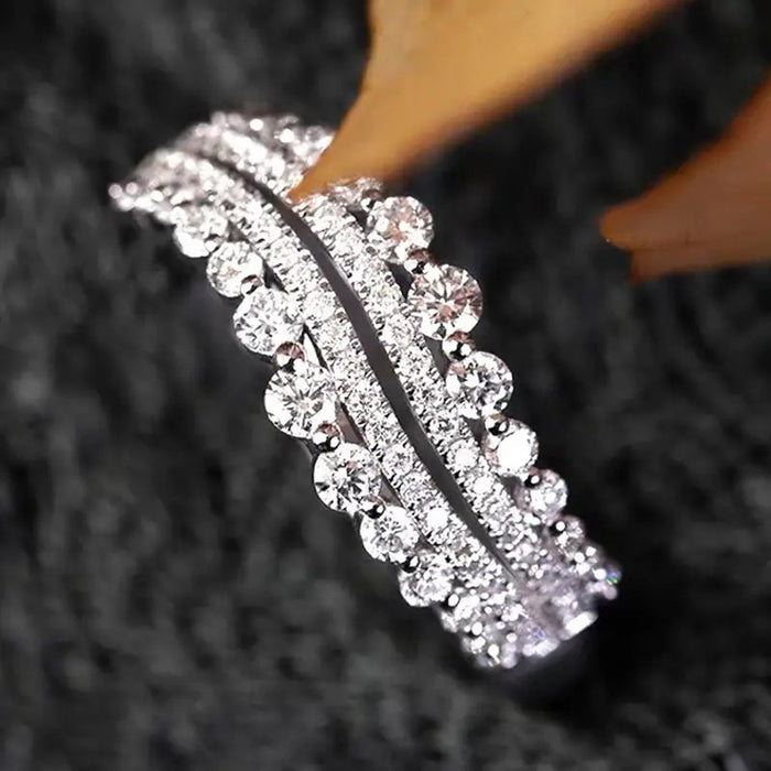 Anillo de onda hueca estilo frío anillo de dedo índice ins de alta gama