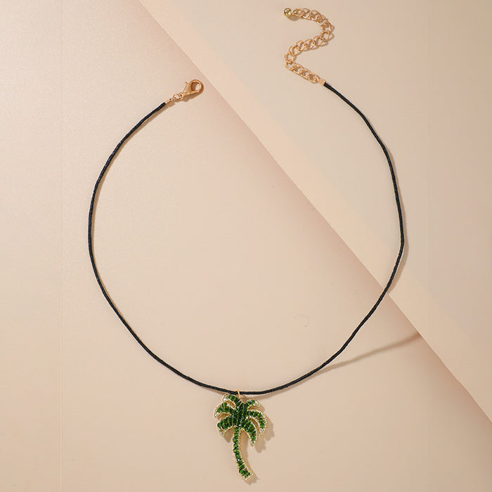 Green Diamond Coconut Tree Single Layer Necklace with Geometric Irregular Clavicle Chain